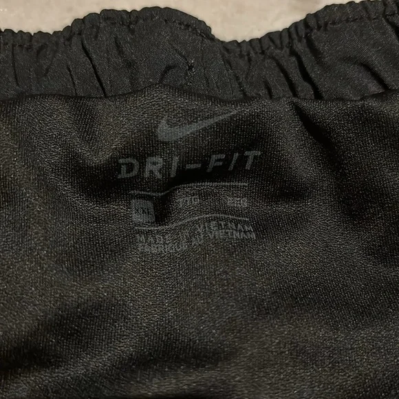 Nike Shorts - Picture 3 of 3